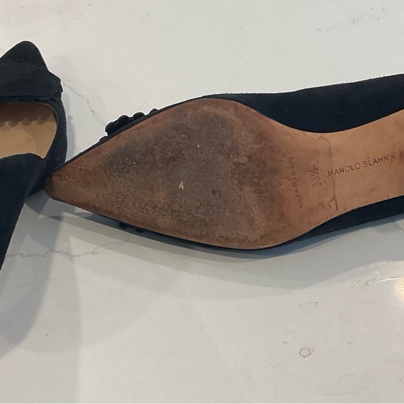 Manolo Blahnik Bottopla…Women's kitten heel black suede pumps….38.5 - Picture 5 of 10